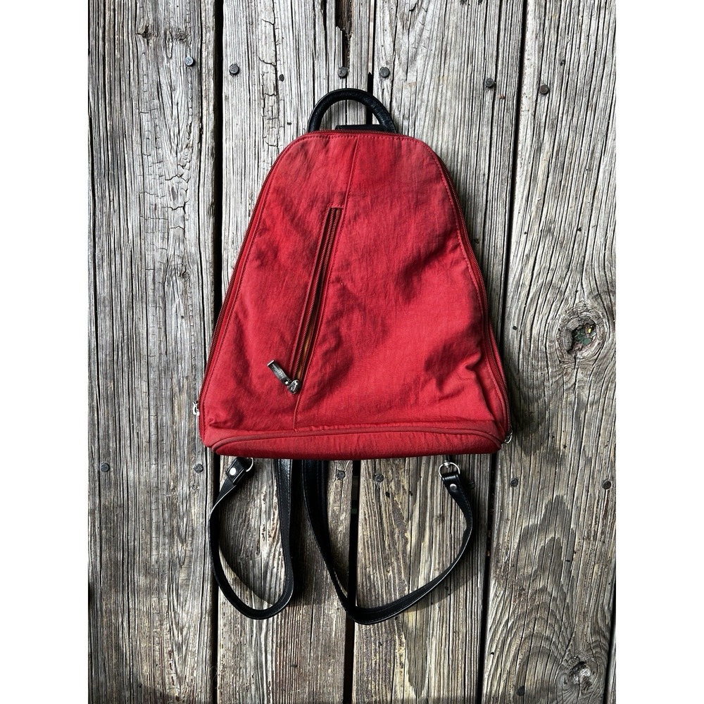 Baggallini Metro Convertible Backpack Nylon Rusty Red